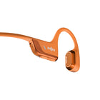 Shokz - OpenRun Pro2 Mini Écouteurs Bluetooth à Conduction Osseuse - Orange-Appels Clairs comme du Cristal - Les deux microphones anti-vent stratégiquement placés, associés à un algorithme de réduction de bruit avec IA, filtrent 96,5 % des bruits environnants, y compris le vent à des vitesses allant jusqu’à 15 milles à l’heure
