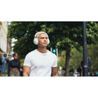 JBL - Live 770NC Casque circum-auriculaire - Blanc-Diffusez sans fil un son de haute qualité, même à des débits plus faibles, grâce à la dernière technologie Bluetooth.