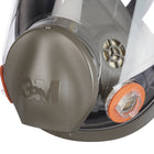 3M - Respirateur à masque complet réutilisable, moyen-Unique centre adapter to direct exhaled breath and moisture downward, helps reduce debris from depositing in the valve, and allows for quick and easy cleaning