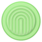 Popsockets - PopGrip pour MagSafe avec bague d'adaptation - Curves Matcha Dew-Le Grip & Support Magnétique pour Téléphone se fixe solidement à votre étui compatible MagSafe ou à votre étui Android (en utilisant l'anneau adaptateur magnétique inclus) pour une adhérence maximale et une utilité en tant que support, tout en se détachant facilement (quand vous le souhaitez) pour la charge MagSafe ou sans fil.