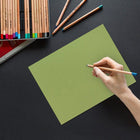 JAM Paper - Enveloppes d'Invitation A2 avec Colle Humectable, Blanc, 4 3/8 x 5 3/4, Paquet de 50-Fermeture par colle humidifiable : ces enveloppes sont conçues avec une méthode de fermeture adhésive traditionnelle humidifiable. plutôt que de lécher les enveloppes individuellement, vous pouvez choisir d'utiliser un humidificateur d'enveloppes, ce qui vous fera gagner beaucoup de temps ! humidifiez simplement la bande adhésive, appliquez une pression et vous obtiendrez une fermeture parfaite. rien de plus sim