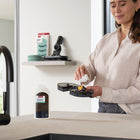 Miele - Aspirateur-balai sans fil Triflex HX3 Aqua - noir obsidien-Le filtre HEPA permanent retient les poussières fines et les allergènes pendant le nettoyage