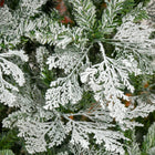HOMCOM - Sapin de Noël artificiel 7 - 5' forme crayon enneigé-Les branches ignifuges ne risquent pas de prendre feu ou de causer de graves dommages domestiques 