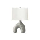 Monarch Specialties - Luminaire - 25 po H Lampe De Table - Céramique Gris - Abat-Jour Ivoire / Crème - Contemporain - Moderne-Lampe de table contemporaine et élégante de 25 pouces, dotée d'une base unique à deux pieds en céramique gris clair, surmontée d'un abat-jour en tissu ivoire classique et d'un embout rond en métal argenté