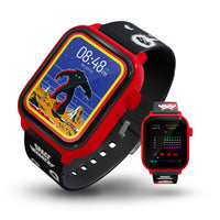 My Play Watch - Montre intelligente rétro gaming Space Invaders, Rouge/Noir (Anglais)-Affichage rétro de l’heure : Choisis parmi une collection de graphiques et d’illustrations emblématiques de Space Invaders  pour personnaliser le cadran de ta montre et montrer ton amour des jeux d’arcade classiques