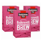 Taylors of Harrogate - Thé Yorkshire Saveur Gâteau Bakewell Aux Cerises - 40 Sachets par boîte - Paquet De 3-Mélange de thé noir Yorkshire de qualité supérieure