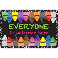 Ashley Productions - The Original Fun Mat - Tapis de Bienvenue - 15 -5" x 23 -5" - Composition de Crayons pour Tous-Mesure et conception : Le tapis de composition Everyone Crayons mesure 15,5" x 23,5".