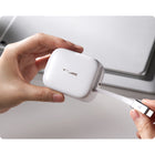 Torras - Chargeur rapide rétractable YOGA 67 W - Blanc-Le chargeur TORRAS YOGA 67 W prend en charge plusieurs tensions de sortie pour s'adapter à différents appareils :. 5 V, 9 V, 12 V, 15 V et 20 V. Ces niveaux de tension sont standard dans les protocoles de charge USB Power Delivery (PD), permettant au chargeur de s'adapter intelligemment aux besoins de l'appareil connecté