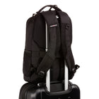 Swiss Gear - Sac à dos pour ordinateur portable The Cecil - noir-La fonction « Ajouter un sac » permet au sac de glisser sur la poignée allongée d'un bagage à roulettes