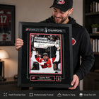 Frameworth - Taylor Hall 16 po H x 20 po l Cadre signature réplique Carolina Hurricanes Champions de la Coupe Stanley 2026 - Sous licence officielle LNH/AJLNH-Fabrique au Canada par Frameworth depuis 1992