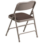 Chaise pliante de la série HERCULES en métal et tissu brun à motifs à triple entretoise courbé et double charnière-Siège rembourré épais de 1 po avec mousse CAL 117