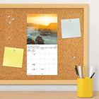 DateWorks - Mini Calendrier Mural 16 Mois Couchers de Soleil de 2025 - 7 po x 7 po - Bilingue-Parfait à accrocher sur un mur, un tableau en liège ou un tableau d'affichage à la maison, à l'école ou au bureau