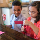 Crayola - Papier de construction, 240 feuilles par paquet, 3 paquets, 720 feuilles au total-Il existe 12 couleurs différentes, dont : rose, rouge, orange, jaune, vert clair, vert, bleu clair, bleu, violet, blanc, marron et noir