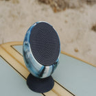 Speaqua - Haut-parleur portatif Bluetooth étanche Barnacle Vibe 3,0 avec stockage intégré (2 000 chansons) - Bleu mer-Optimisez votre son avec deux modes d'égalisation pour une clarté et une profondeur accrues ou un son puissant et puissant.
