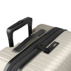 Bugatti - Valise d'enregistrement 25.50po à roulettes pivotantes de la collection Berlin - Crème-Déplacement fluide avec 8 roues doubles pivotantes à 360°