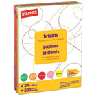 Staples - Papier de copie couleur fluorescent, lettre, 8 1/2 po x 11 po, couleurs variées, rame-8 1/2 po x 11 po