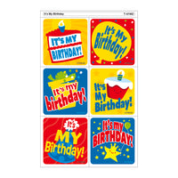 TREND enterprises - Autocollants Déchirer et partager C'est mon anniversaire - 1.88 po x 1.94 po - Paquet de 30-Les anniversaires sont importants : aidez les enfants à célébrer cette occasion avec de gros badges !