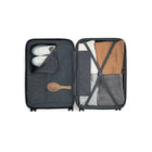 Bugatti - valise d'enregistrement à coque rigide de la collection Wellington - 25.50 po - Marine-Extension à fermeture éclair : 20 % d'espace de rangement supplémentaire