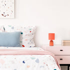 Simple Designs - Petite lampe de table ronde - orange avec abat-jour assorti-D'autres finitions métalliques sont disponibles.  Si cette finition ne correspond pas à votre espace, n'hésitez pas à consulter les autres options !