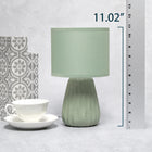 Simple Designs - Mini lampe de table texturée - vert sauge avec abat-jour assorti-Un interrupteur rotatif accessible situé sur le cordon de cette lampe permettant une fonction marche/arrêt rapide et facile selon les besoins