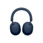 Sony - Casque sans fil à réduction de bruit WH1000XM5 - Bleu-Traitement du bruit incomparable - Spécialement développé par Sony, le nouveau processeur intégré V1 donne accès au plein potentiel de notre processeur de réduction du bruit HD QN1. Cette combinaison unique de technologie contrôle huit microphones offrant une qualité de réduction du bruit sans précédent.