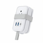 Uncaged Ergonomics - Chargeur de voyage ergonomique sans cage - 4 AC - 2 USB - 1 USB-C - Blanc-Multiprise de voyage 6 en 1 avec ports USB.