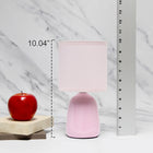 Simple Designs - Petite Round Table Lamp - Light Pink With Matching Shade-Un interrupteur rotatif accessible situé sur le cordon de cette lampe permettant une fonction marche/arrêt rapide et facile selon les besoins