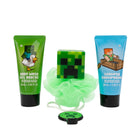 Mincecraft - Savon et gommage-Inspiré de l'univers de Minecraft, ce set de bain ludique allie un nettoyage en douceur à un gommage interactif pour rendre les routines quotidiennes du bain plus passionnantes. Conçu pour les enfants qui aiment jouer de leurs mains, il favorise l'adoption de bonnes habitudes d'hygiène tout en transformant l'heure du bain en une expérience créative et captivante
