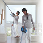 Shark - Aspirateur filaire HV300C-Deux options de stockage. Fixez l'aspirateur à main au bas de la lance ou fixez-le au support mural