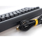 Ducky - ProjectD Tinker 65 RGB Mechanical Keyboard - MX Red Switches - SF Layout - Black-Interrupteurs Cherry MX authentiques (version pré-assemblée uniquement): Choisissez parmi une gamme d'interrupteurs pour différentes expériences de frappe.