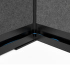 Luxor - Mur modulaire 70 x 48 - Cadre noir segmenté, fenêtre givrée, PET gris frais-Indice NRC supérieur à 0,85 pour le contrôle du son