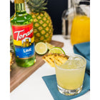 Torani - Sirop citron vert -750 mL - paquet de 4-Plus que simple café : Idéal pour les lattes, les frappes, les thés glacés, les sodas artisanaux, les limonades, les cocktails, les desserts et autres boissons mélangées congelées