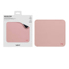 Logitech - Tapis de souris Série Studio avec Design Durable et Imperméable - Rose-Résistant aux Eclaboussures et Facile à Nettoyer : Le tapis de bureau a une surface avec une couche qui se nettoie facilement face aux petits accidents, essuyez les liquides avec un chiffon humide