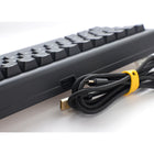 Ducky - ProjectD Tinker 65 RGB Mechanical Keyboard - MX Brown Switches - SF Layout - Black-Interrupteurs Cherry MX authentiques (version pré-assemblée uniquement): Choisissez parmi une gamme d'interrupteurs pour différentes expériences de frappe.