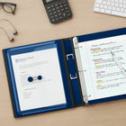 Staples - Reliure Better Binder, 1 1/2 po, bleu-Les anneaux en D se ferment solidement, permettant aux pages de se tourner facilement