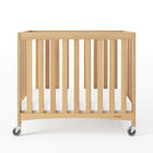 Foundations - Lit de bébé pliant compact avec roulettes surdimensionnées, 40 po x 26 po x 34 po-Garantie limitée du fabricant de 1 an