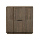 Manhattan Comfort - Clive 22" Table de nuit 2 tiroirs style mi-siècle moderne - Noyer et Noir-Table de nuit aux lignes épurées fabriquée en bois manufacturé avec des accents métalliques pour un look de chambre moderne et raffiné