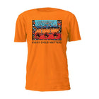 Oscardo - T-shirt orange Every Child Matters (XL) avec motif artistique autochtone Remember de John Rombough-Motifs d’art autochtones authentiques créés par des artistes des Premières Nations, inuits et métis de partout au Canada, mettant en valeur une expression culturelle riche et significative