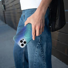 Incase - Halo Case MagSafe pour iPhone 16 Plus - Tidal Ocean-Conçu pour résister à la décoloration et à presque tous les germes de surface.