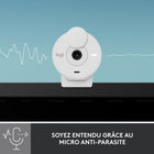 Logitech Brio 300 Webcam Full HD avec confidentialité, micro à réduction de bruit -  Blanc-Tournez pour une confidentialité instantanée: Faites tourner l'obturateur de confidentialité de la webcam pour bloquer l'objectif de la caméra lorsque vous n'avez pas besoin d'être à l'écran