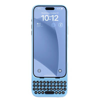 Clicks - Étui clavier pour iPhone 16 Pro – Surf-Tapez avec vitesse et précision sur un clavier conçu pour la sensation et la performance.