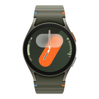 Samsung - Montre intelligente Bluetooth Galaxy Watch7 - 40 mm - Vert forêt-Démarquez-vous avec un design flottant. Rehaussez votre style avec la montre Galaxy Watch7. Un design en verre flottant et des points de couture colorés ajoutent une touche d’élégance à votre poignet, tandis que les ondulations sur le bracelet montrent que vous êtes prêt pour les entraînements. La montre est offerte en petit et grand modèle avec trois options de couleurs : Vert, Argenté et Crème.