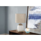 Monarch Specialties - Luminaire - 16 po H Lampe De Table - Résine Crème - Abat-Jour Beige - Contemporain-Parfaite pour une table d'appoint ou lateral, une table de nuit ou de chevet, ou comme lampe de bureau, cette pièce d'accentuation est dotée d'un simple interrupteur rotatif marche/arrêt qui peut accueillir une ampoule de 60 W (non incluse) pour éclairer et créer une ambiance chaleureuse