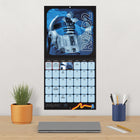 DateWorks - 2026 Calendrier Mural 16 Mois - 12 po x 12 po - Star Wars - Bilingue -Comprend des pages mensuelles de janvier à décembre 2026, ainsi que les 4 derniers mois de 2025