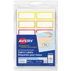 Avery - 40706 Étiquettes pour tissu sans repassage, bordures arc-en-ciel préimprimées, ¾ po x 1 ¾ po, assorties, Paquest de 24-Aucun repassage n’est requis : leur matériau unique fait qu’elles peuvent être apposées sans qu’on ait besoin d’un fer