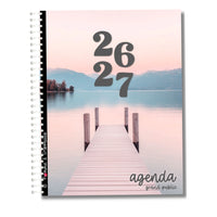 Pomme & Gribouillis - Agenda grand public 26-27: Hebdomadaire/mensuel - 11-1/2" x 9-1/2" - Nature - Français-Plusieurs pages pratiques: identification, anniversaires, idées cadeaux, planification des paiements, recueil des mots de passe, budget, pages de notes, etc