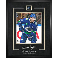 Quinn Hughes 16x20 Replica Signature Frame Canucks - Impression encadree - 16" x 20"-Qualité supérieure - virtual frames