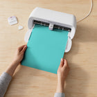 Cricut - Joy Xtra Smart Échantillonneur de feuille de vinyle mat permanent 9,5 po x 12 po - Patin à roulettes - Paquet de 3-Fonctionne sans tapis de découpe : il suffit de charger et c'est parti !
