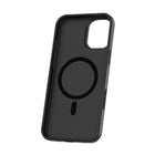 TUFF8 - iPhone 16 Pro Max -  Slim Carbon Case-Design fin et léger : Protège votre appareil tout en conservant un profil minimaliste, adapté à la poche.