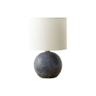 Monarch Specialties - Luminaire - 16 po H Lampe De Table - Béton Gris - Abat-Jour Ivoire / Crème-Cette lampe de table de 16 pouces de haut est dotée d'une élégante base en béton gris et d'un abat-jour en tissu ivoire doux, ce qui en fait un complément élégant et à la mode pour tout salon, chambre à coucher ou bureau contemporain